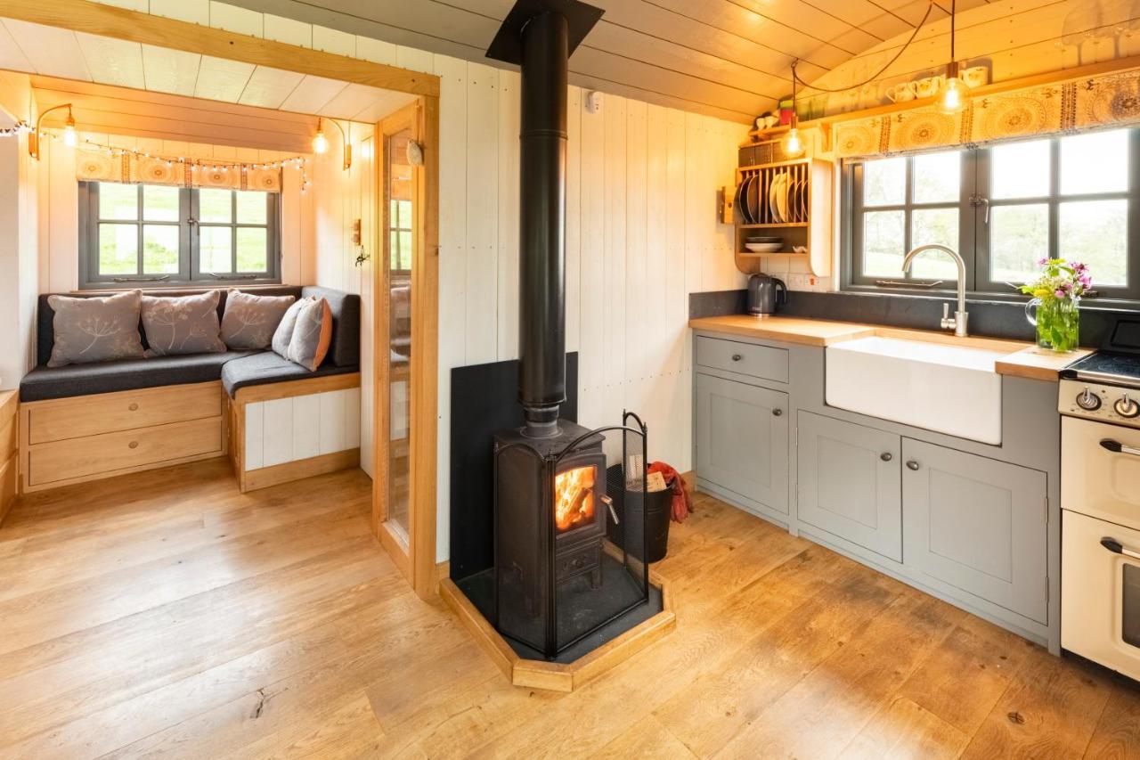 Tilbury Shepherd Huts With Hot Tubs Plus Holiday Cottages West Bagborough Luaran gambar