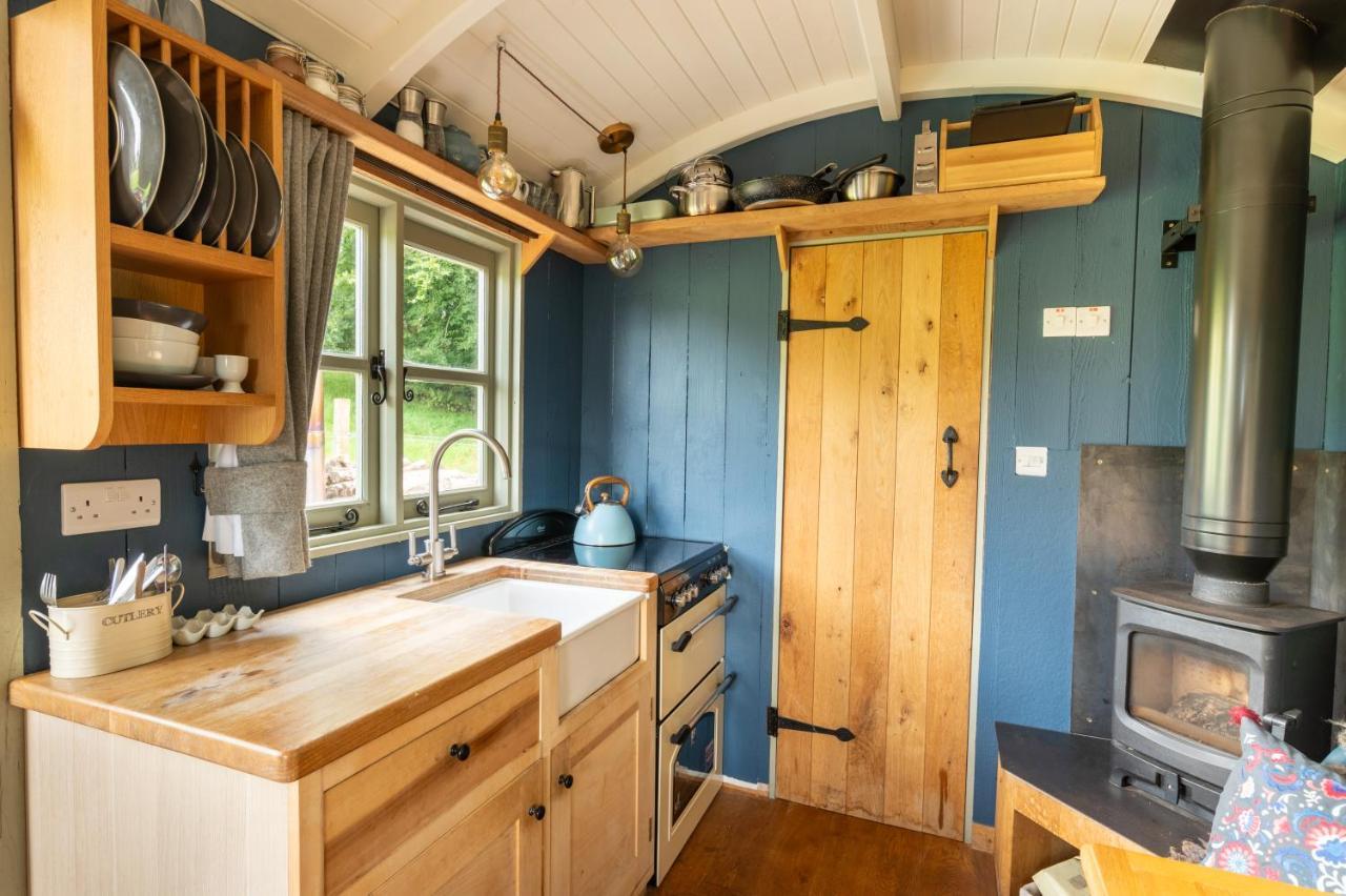 Tilbury Shepherd Huts With Hot Tubs Plus Holiday Cottages West Bagborough Luaran gambar